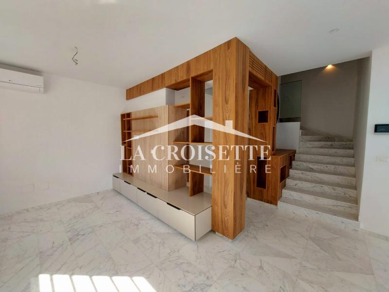 Triplex S+3 avec jardin à La Marsa